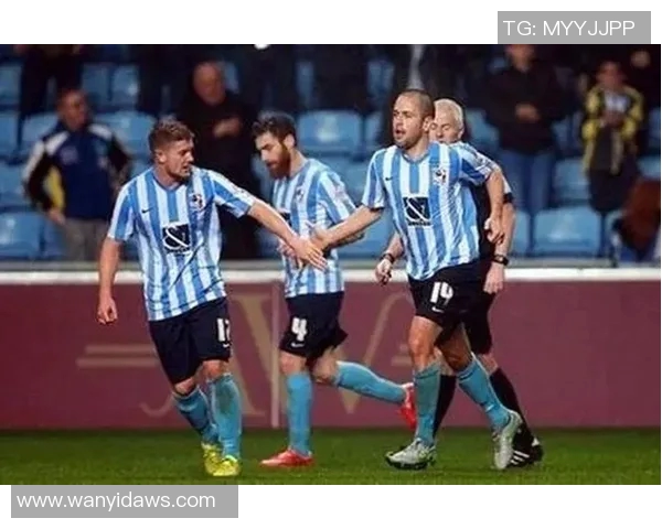 伯明翰城与考文垂的激烈对决揭示英冠联赛的竞争魅力与球队实力较量